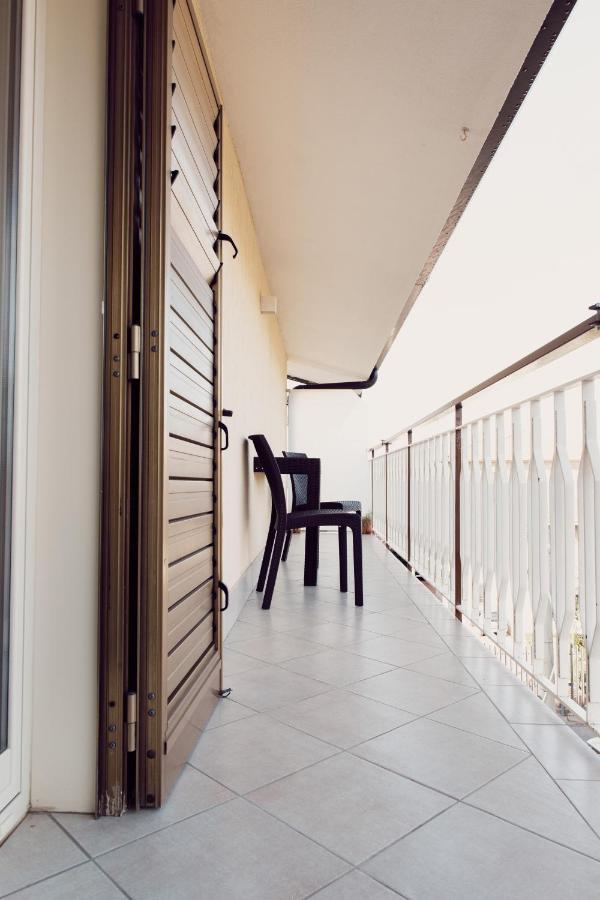 Hotel La Punta à San Giovanni La Punta Extérieur photo